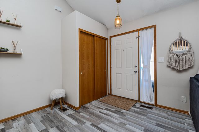 4425 Mills Civic Parkway 503, West Des Moines, IA 50265