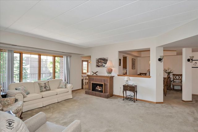 13129 Timber Trail 202, Palos Heights, IL 60463