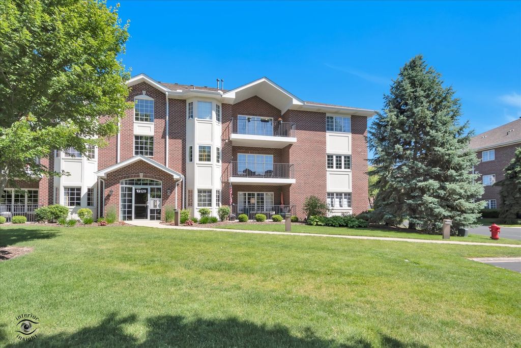 13129 Timber Trail 202, Palos Heights, IL 60463