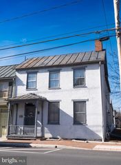 703 S LOUDOUN ST, Winchester, VA 22601