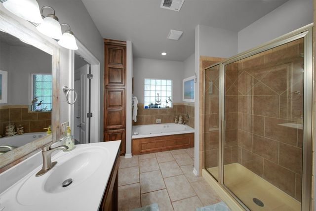 1840 Kamber Terrace, Edmond, OK 73003
