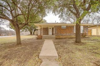 4605 Trail Lake Drive, Fort Worth, TX 76133