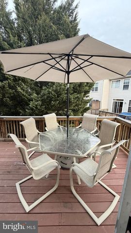 6821 AVALON ISLE WAY, Gainesville, VA 20155