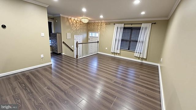 6821 AVALON ISLE WAY, Gainesville, VA 20155