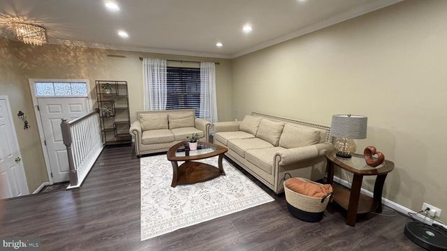 6821 AVALON ISLE WAY, Gainesville, VA 20155