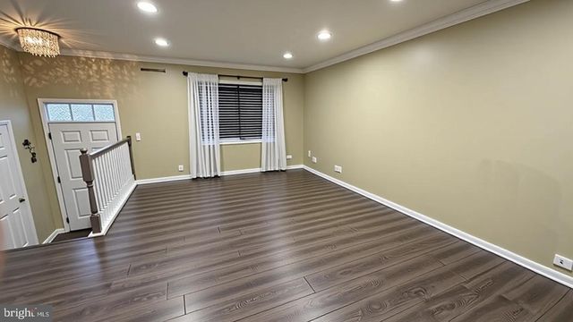 6821 AVALON ISLE WAY, Gainesville, VA 20155