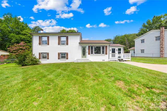 102 Wingate Drive, Stanley, NC 28164