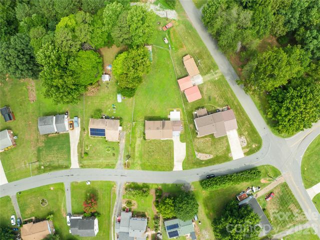 102 Wingate Drive, Stanley, NC 28164