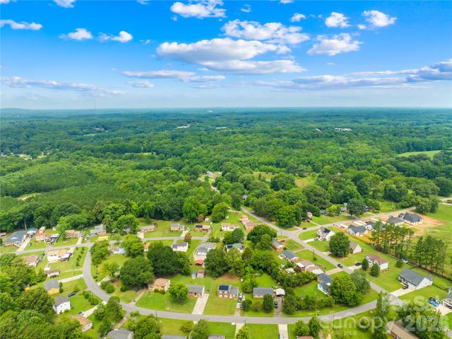 102 Wingate Drive, Stanley, NC 28164