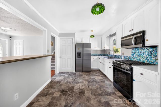 102 Wingate Drive, Stanley, NC 28164