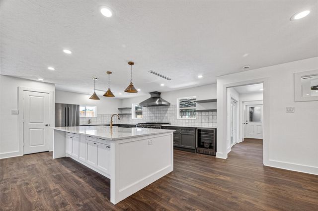1338 Seaspray Court, Houston, TX 77008