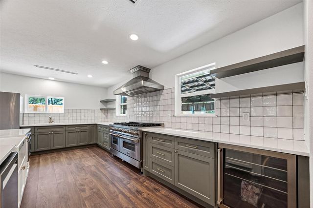 1338 Seaspray Court, Houston, TX 77008