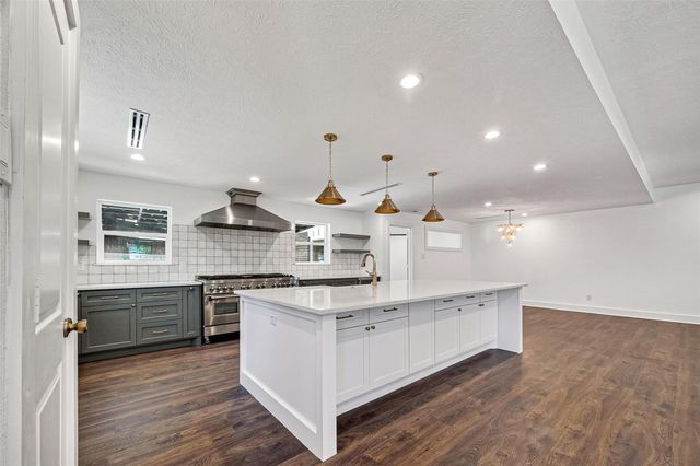 1338 Seaspray Court, Houston, TX 77008
