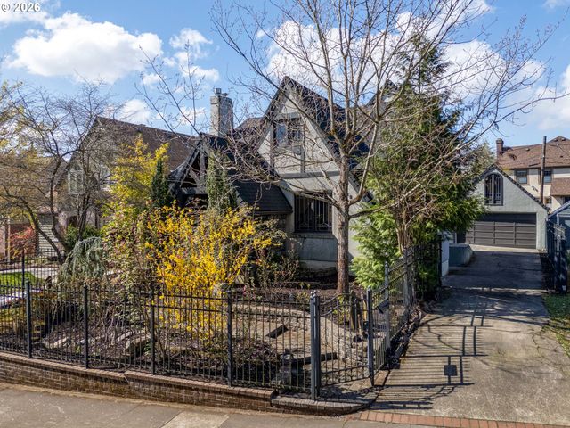 3221 Ne 38TH Ave, Portland, OR 97212