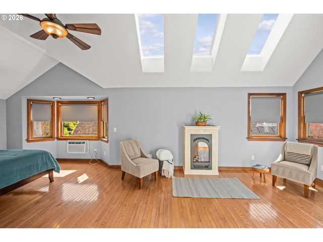 3221 Ne 38TH Ave, Portland, OR 97212