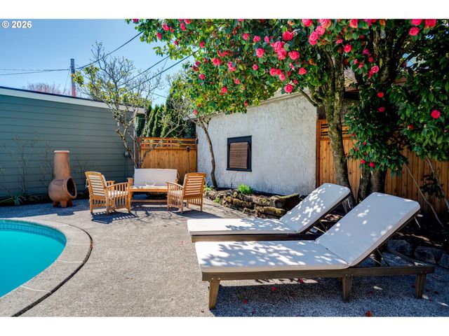 3221 Ne 38TH Ave, Portland, OR 97212