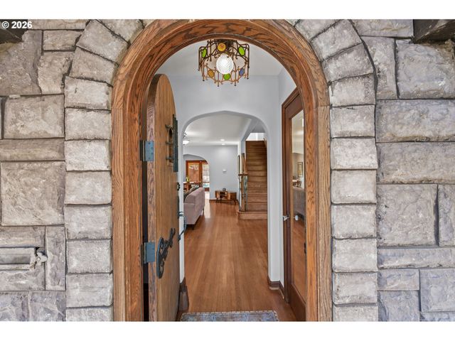 3221 Ne 38TH Ave, Portland, OR 97212