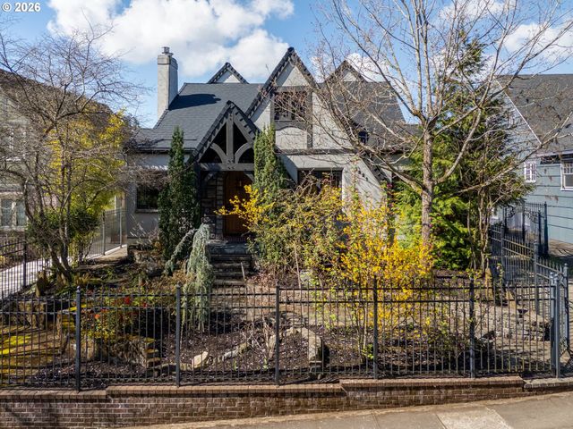 3221 Ne 38TH Ave, Portland, OR 97212