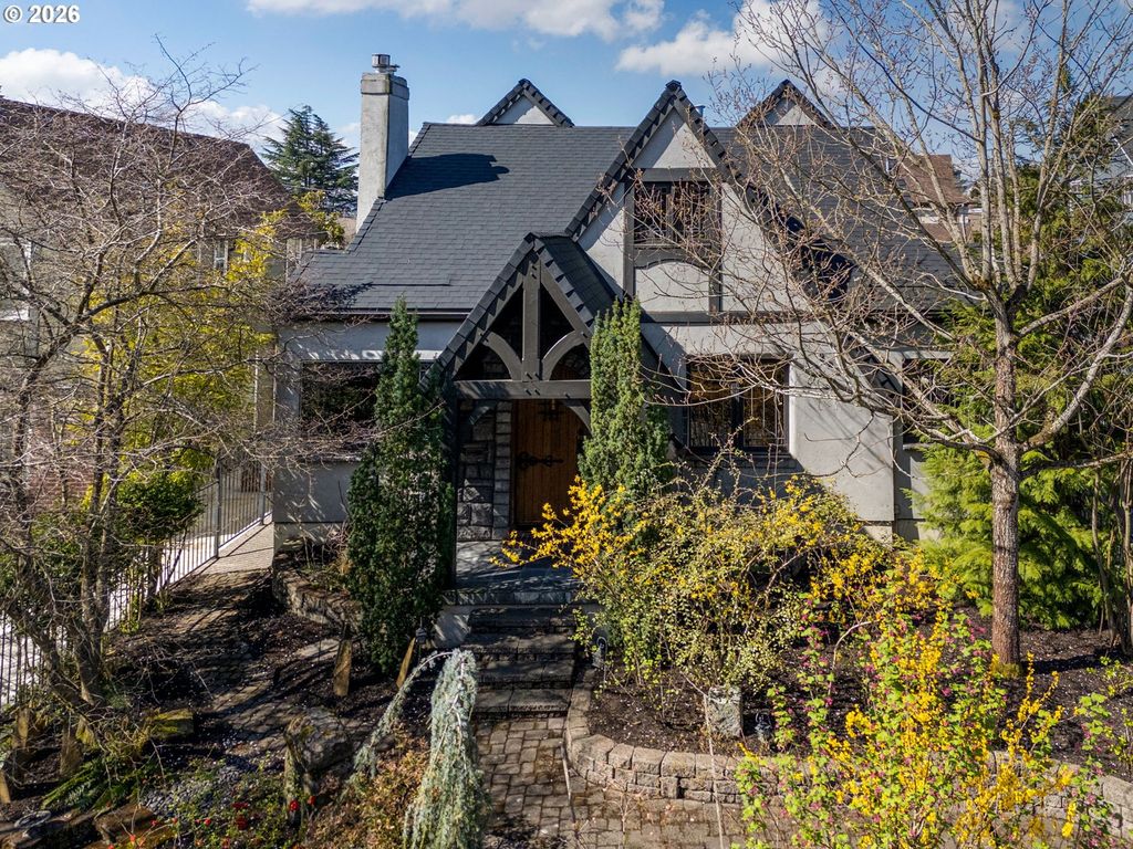 3221 Ne 38TH Ave, Portland, OR 97212