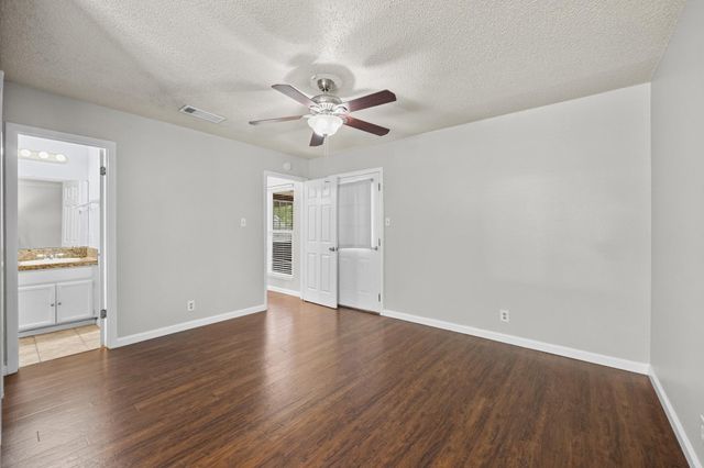 302 Splitrock ST, Round Rock, TX 78681