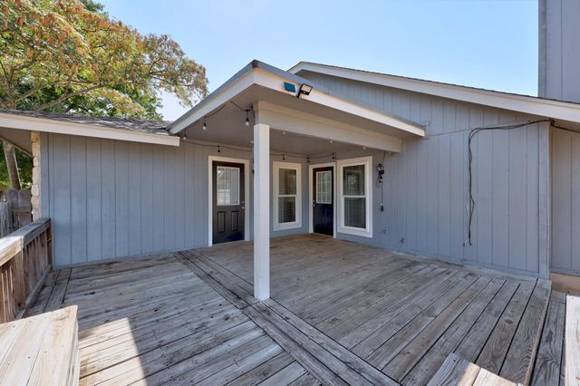 302 Splitrock ST, Round Rock, TX 78681