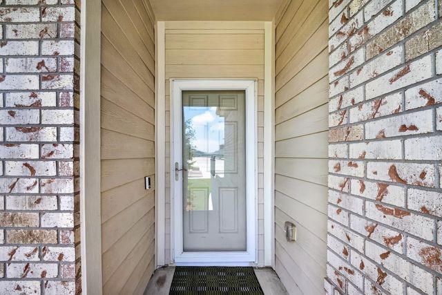 6903 Hobby Wind Ridge Drive, Houston, TX 77075