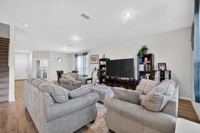 6903 Hobby Wind Ridge Drive, Houston, TX 77075