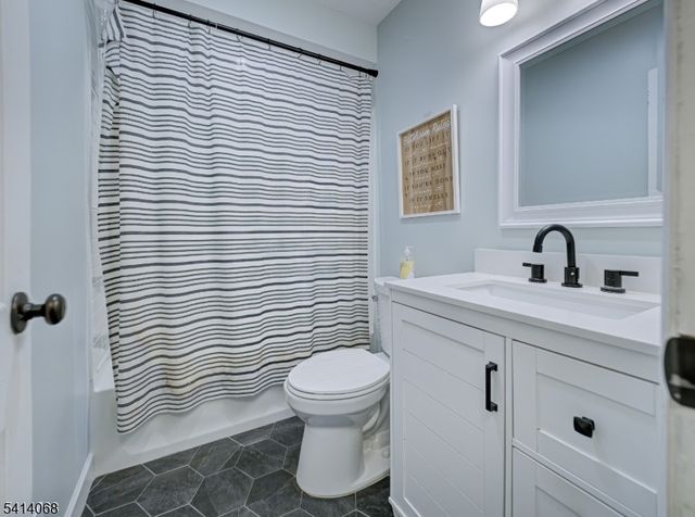 15 Glassboro Rd, Parsippany-troy Hills Twp., NJ 07054