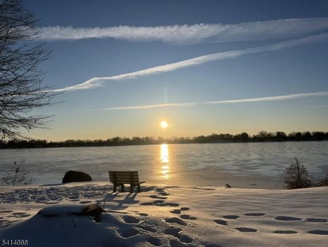 15 Glassboro Rd, Parsippany-troy Hills Twp., NJ 07054