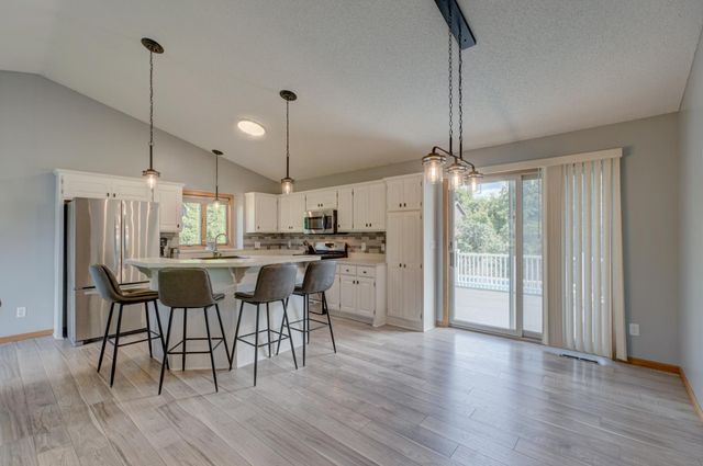 940 Leroy Lane, River Falls, WI 54022