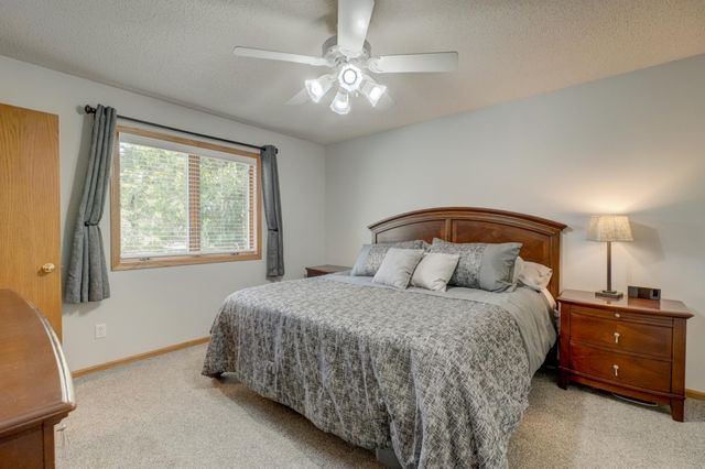 940 Leroy Lane, River Falls, WI 54022
