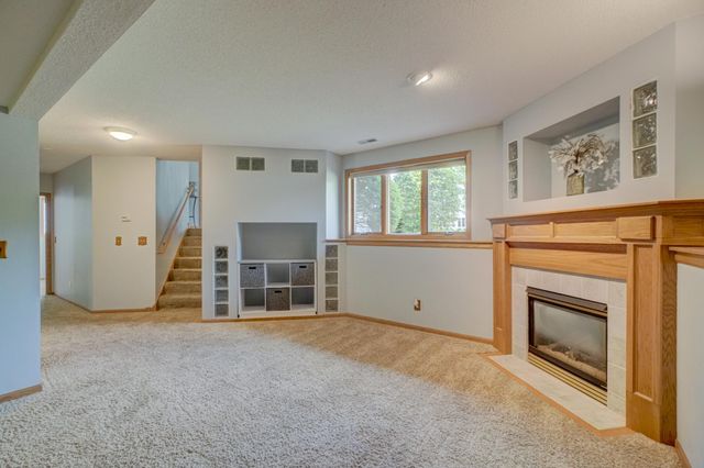 940 Leroy Lane, River Falls, WI 54022