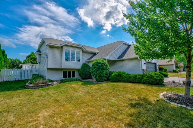940 Leroy Lane, River Falls, WI 54022