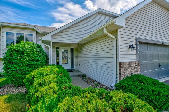 940 Leroy Lane, River Falls, WI 54022
