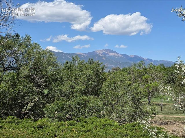 538 Lakewood Circle, Colorado Springs, CO 80910