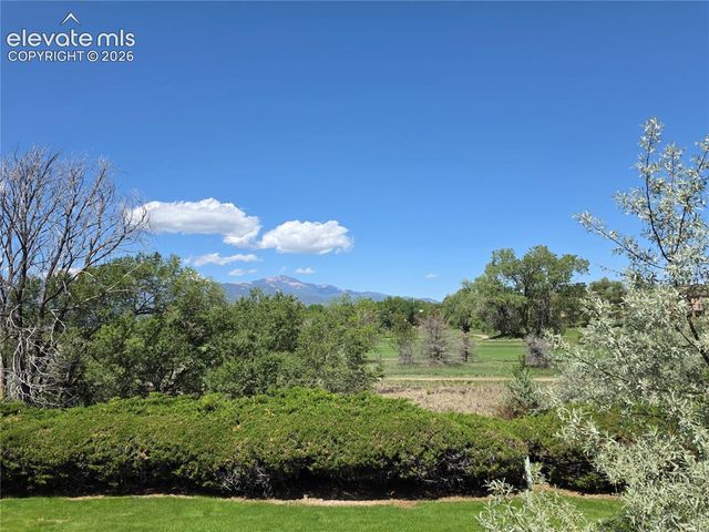 538 Lakewood Circle, Colorado Springs, CO 80910