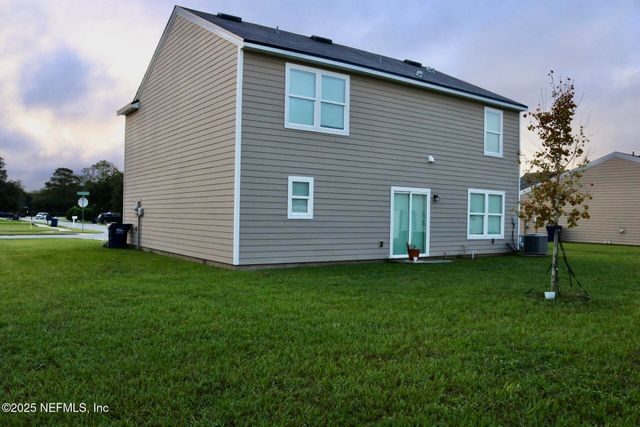 570 INDEPENDENCE Drive, Macclenny, FL 32063