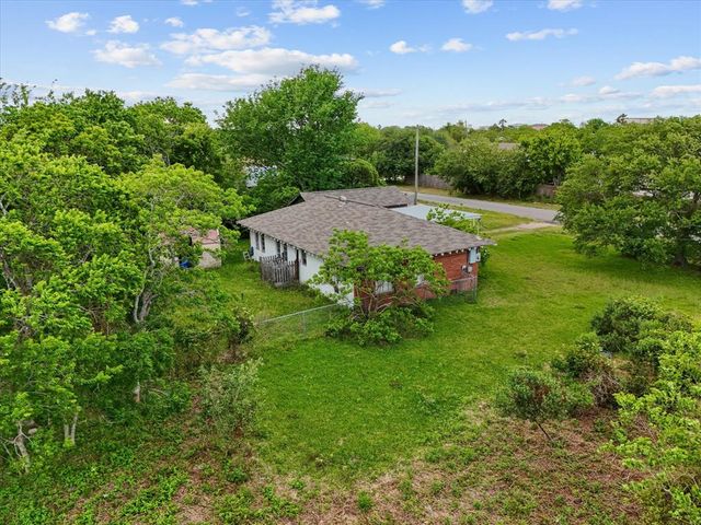 302 19th Street, San Leon, TX 77539
