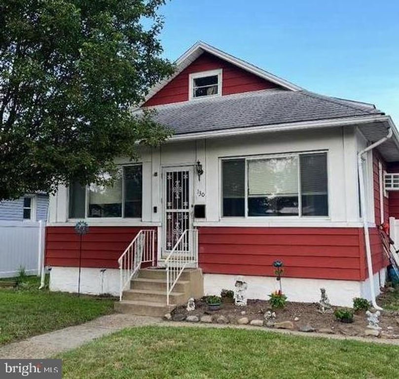 130 SPARKS AVE, Gloucester City, NJ 08030