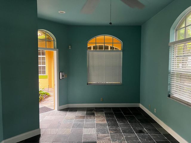 720 NE 3rd, Fort Lauderdale, FL 33304