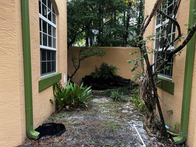720 NE 3rd, Fort Lauderdale, FL 33304
