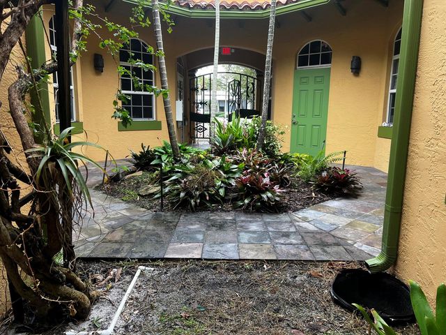 720 NE 3rd, Fort Lauderdale, FL 33304