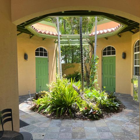 720 NE 3rd, Fort Lauderdale, FL 33304