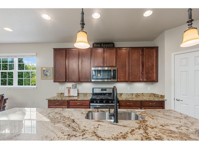 5903 Piney Creek Dr, Fort Collins, CO 80528