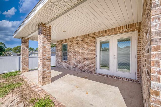 5343 Boots Byers Ct, Gulf Breeze, FL 32563