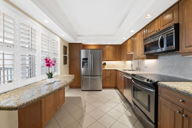 2900 N Course Drive 909, Pompano Beach, FL 33069