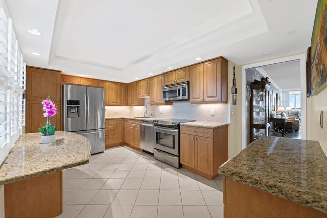 2900 N Course Drive 909, Pompano Beach, FL 33069