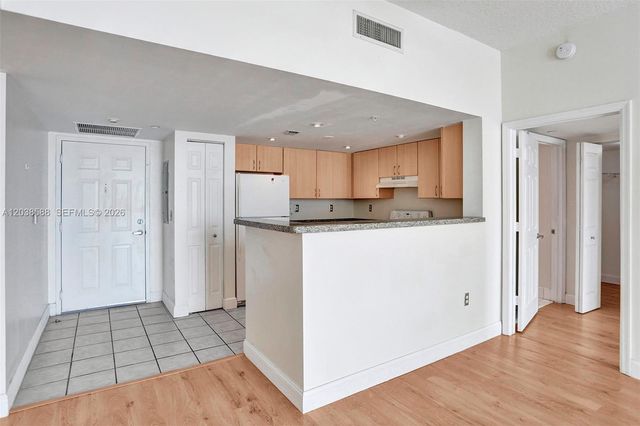 3000 Coral Way 412, Miami, FL 33145