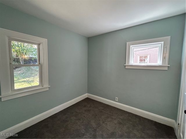 4963 E 88th Street, Garfield Heights, OH 44125