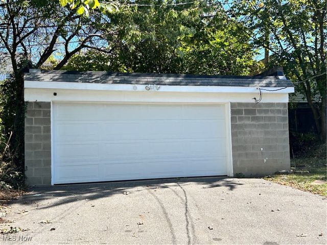 4963 E 88th Street, Garfield Heights, OH 44125